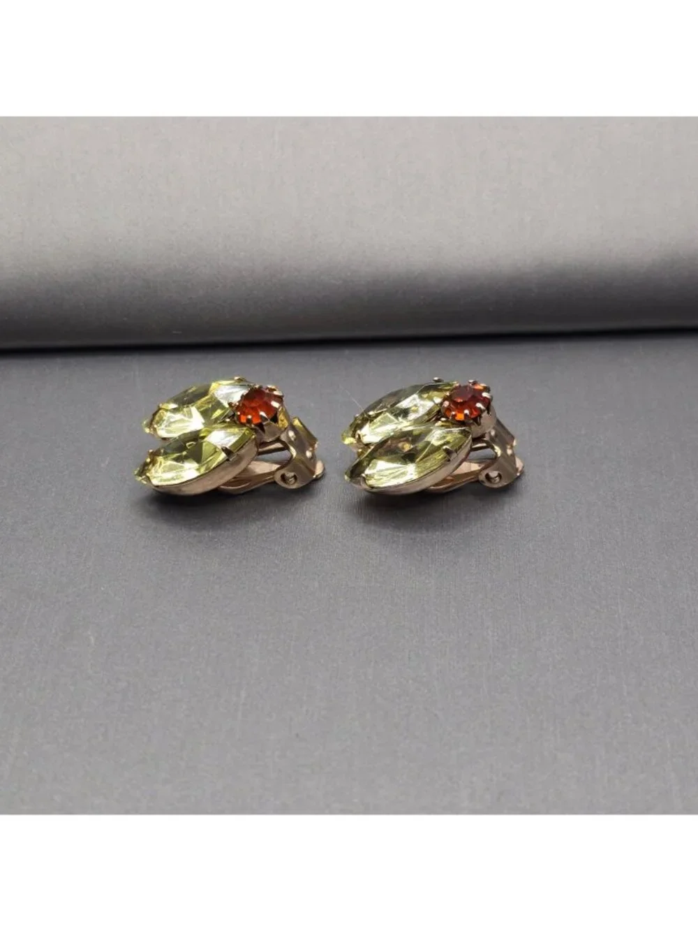 Vintage Citron Green Rhinestone Clip On Earrings Amber Topaz Marquise MCM